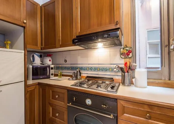 Piazza Navona Charming Apartment